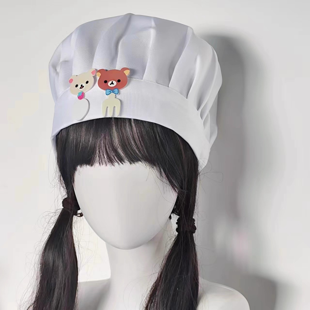 Niedlicher kleiner Bär, Messer – Anime Cosplay Girl Photo Bewertung und Preis