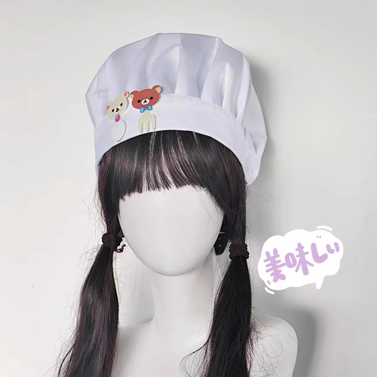 Niedlicher kleiner Bär, Messer – Anime Cosplay Girl Photo Bewertung und Preis