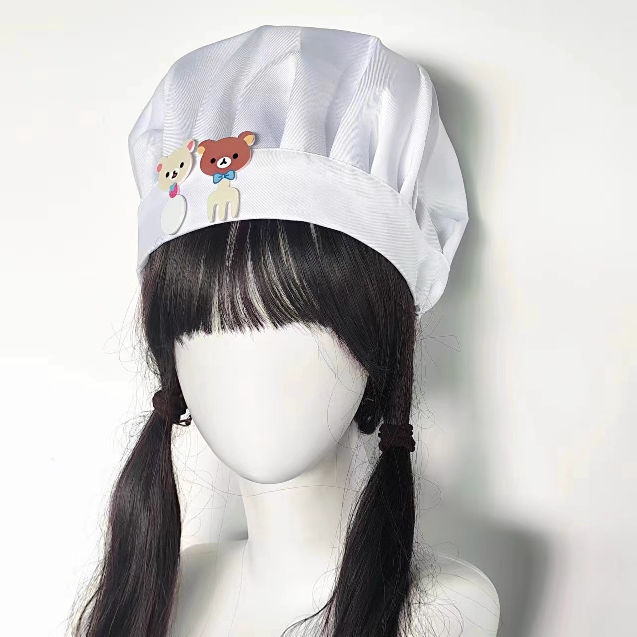 Niedlicher kleiner Bär, Messer – Anime Cosplay Girl Photo Bewertung und Preis